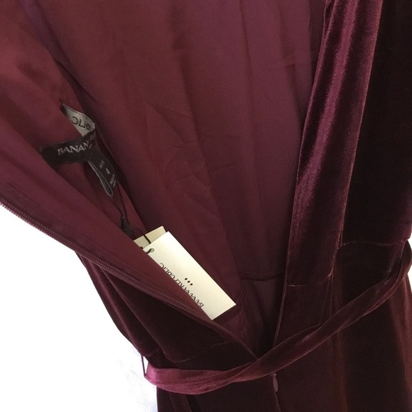 Banana Republic Burgundy Velvet Jumpsuit - Picture 4 of 7